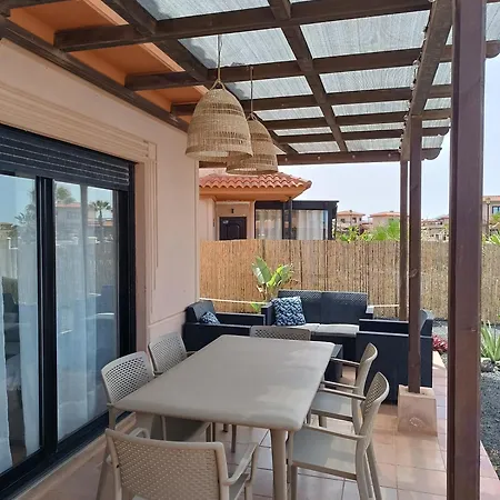 Un Oasis De Bienestar Villa Lajares